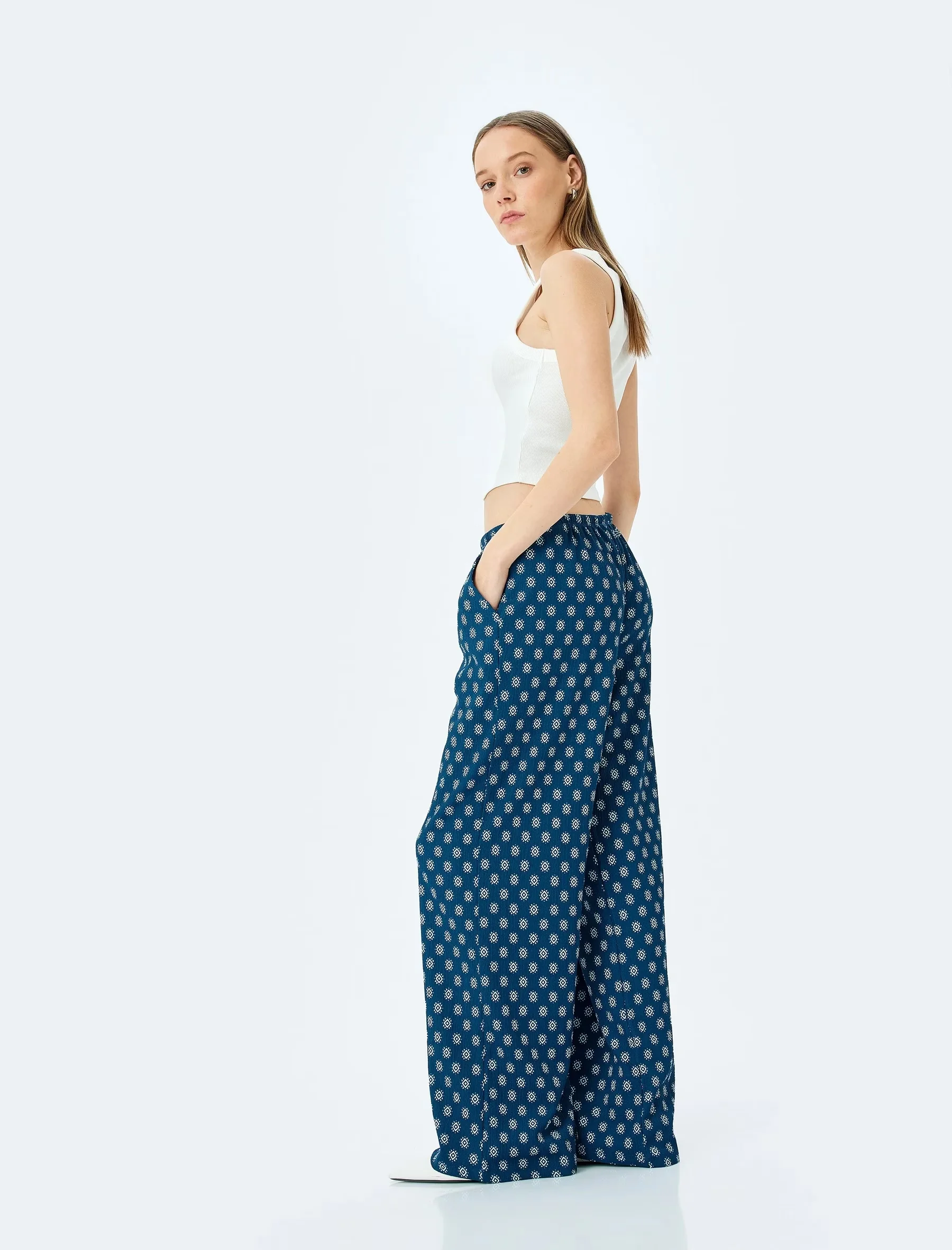 PANTOLLA PËR FEMRA